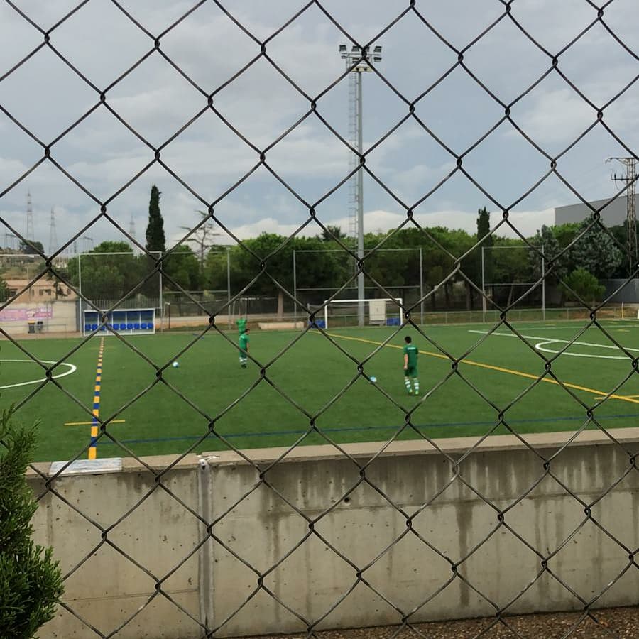 Monserratina 0 - Peña Bética 1

3 de tres i LIDERES en SOLITARIO!!!💪😂