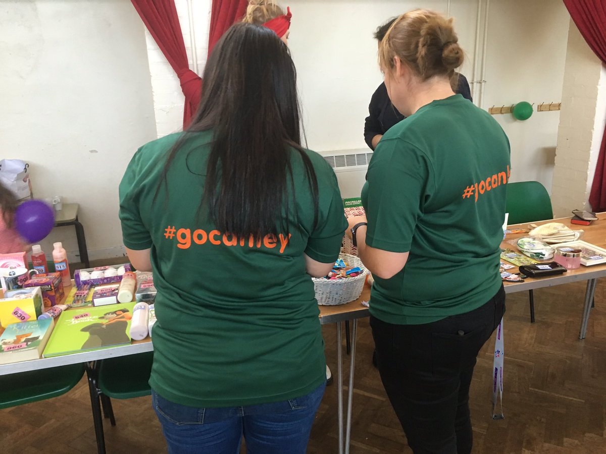 WendyJCSF's tweet photo. Great to see  @CanleyCC doing its bit for Charity yesterday great cake sale #gocanley @JackCrashley @Laurawilliams_2 https://t.co/D5JGxq2TeP