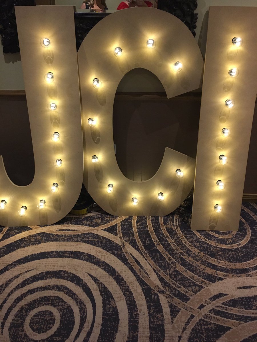CoDerryAirport's tweet photo. CoDA were delighted to attend JCI Awards last night at the best western plus white horse hotel. Well done to all the amazing winners and huge congratulations to the winner of the Loganair flights #Nuttsball2019 #JCIAwards #Loganair #chooseCoDA https://t.co/KUcEU4i1Ge
