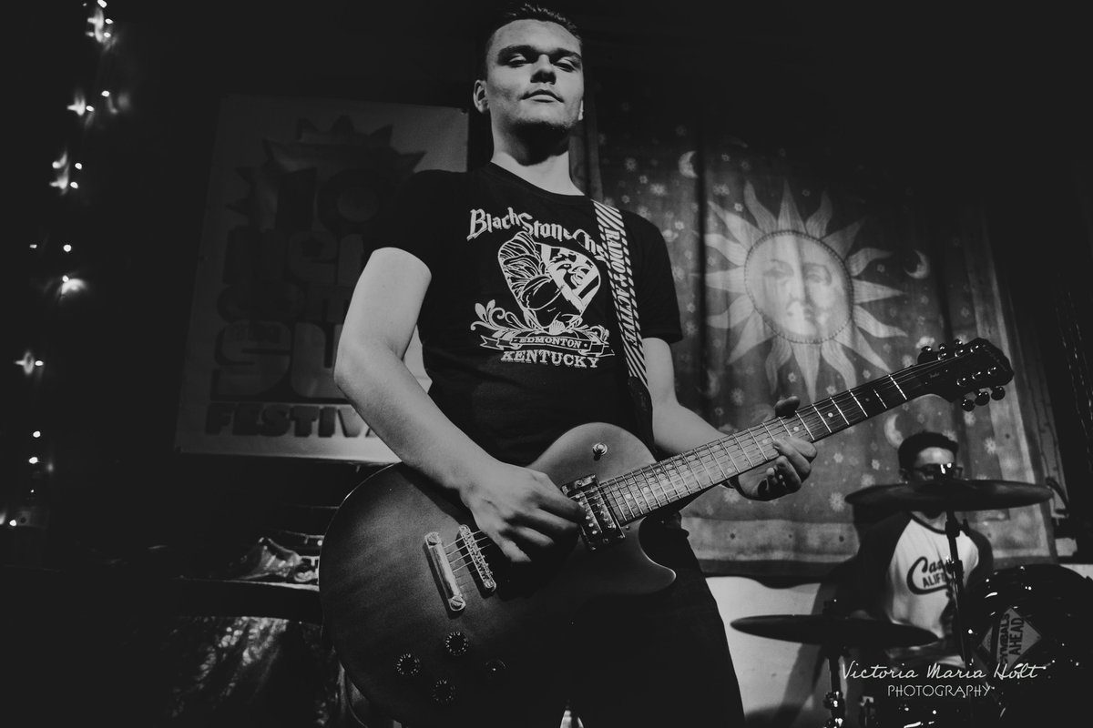 Future Transmissions tweet media