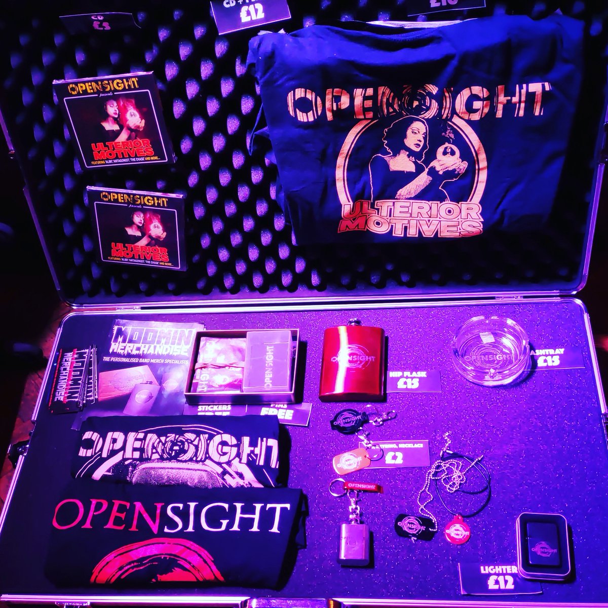 OpensightBand's tweet image. Gearing up merch for our UK journey next week! 

#moominmerch #bandmerch #merchstand #bandtshirt #merch #opensight #tour #uktour #opensightband