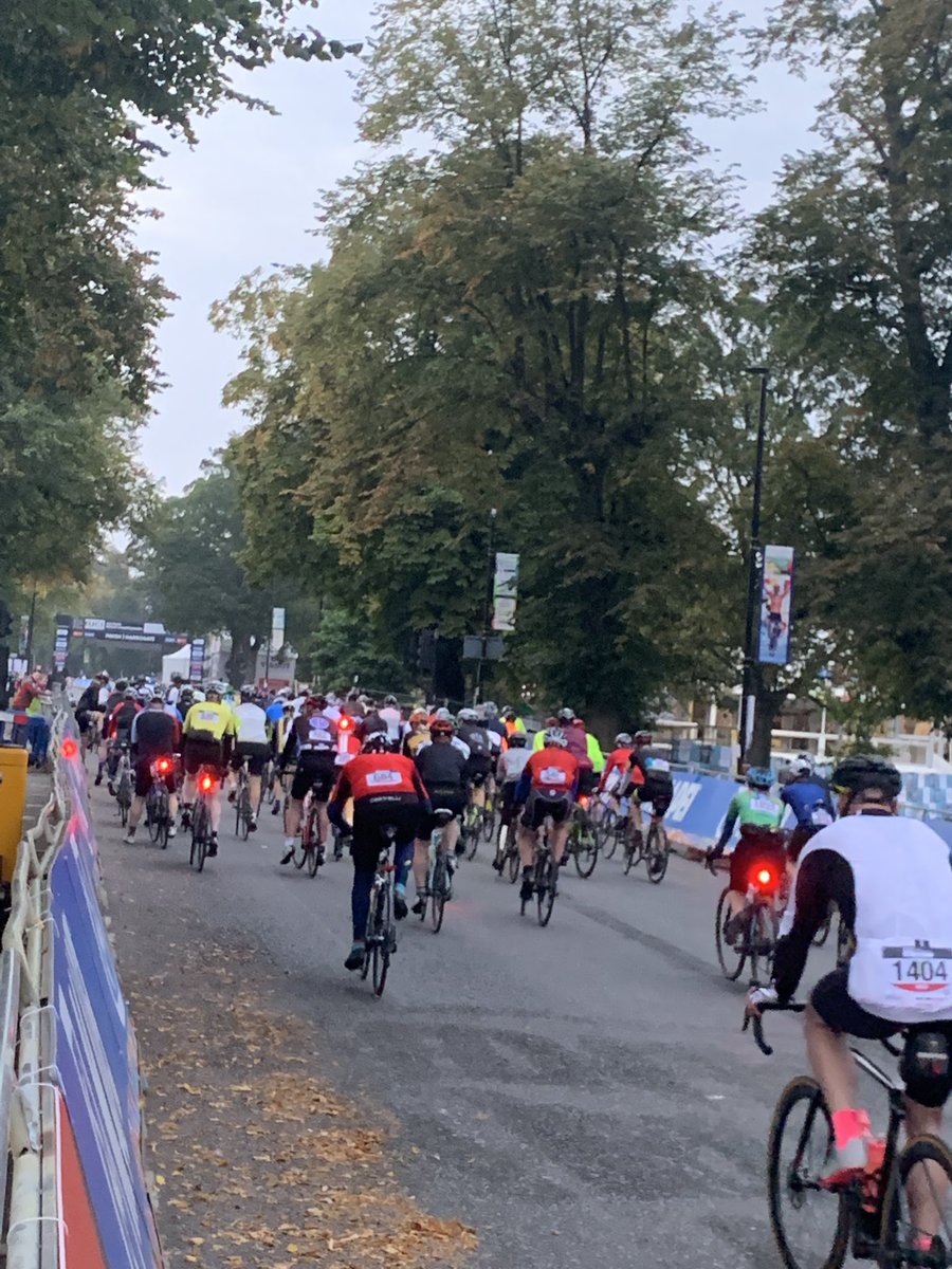 simoncotton69's tweet photo. Queue for the great coffee βοΈ weβve got on at the #Yorkshire #Hotel this morning has started early as over 4,000 expected here to ride in the official #Sportive #Yorkshire2019 @UCI_cycling #UCIRoadWorldChampionships all starting over the next hour #earlyrises πππ²π²π²π²π²π²π²π² https://t.co/D5ekyLlpPZ