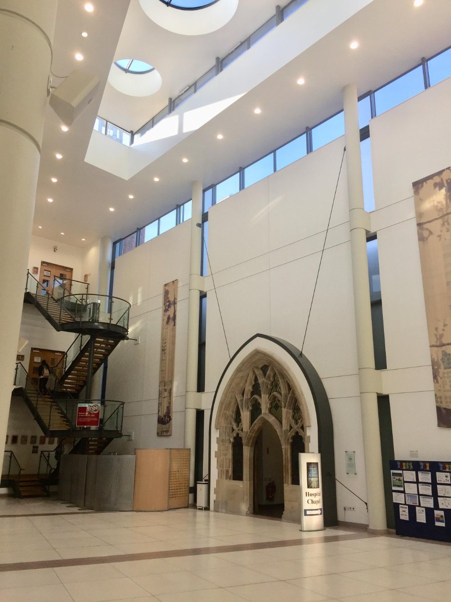 A great project that we worked on for The Mater Hospital, Belfast.

A brilliant project to be involved with and another high-quality part of the Auraled service that customers can come to expect. 

#LED #Lighting #Design