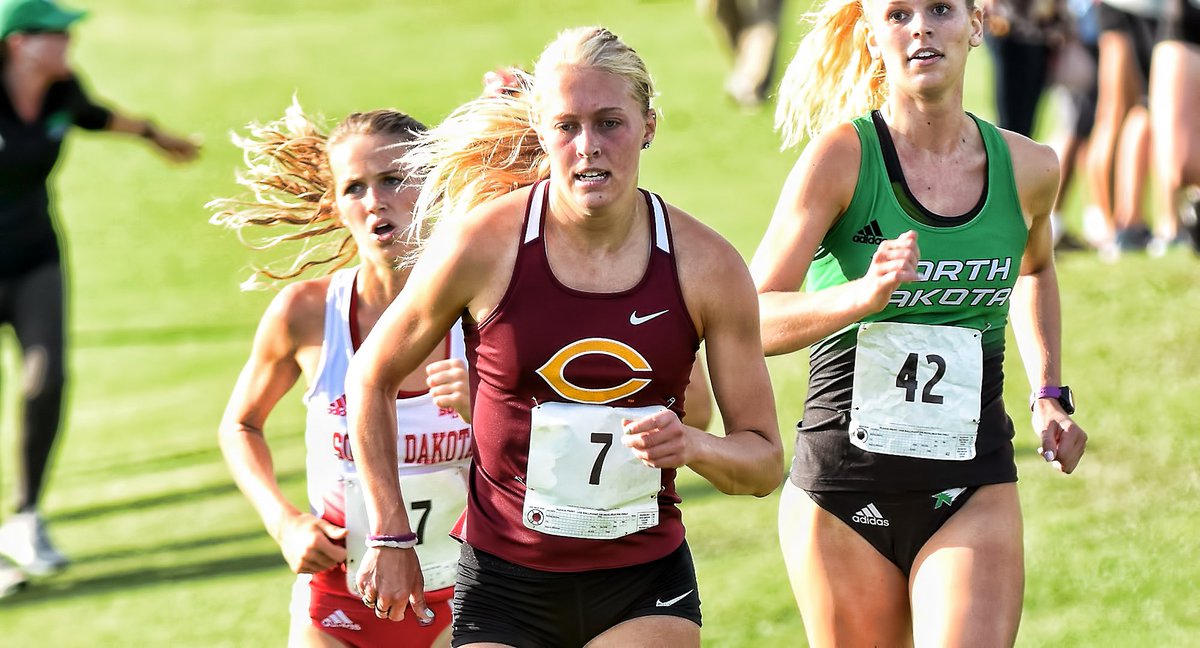 CobberSID's tweet photo. ICYMI: The Cobber women's x-country team beat several MIAC teams &amp; finished 5th out of 14 teams at the Carleton Invite. CC had 3 runners finish in the Top 25 &amp; were led by senior Miriah Forness.  
📰: https://t.co/rT3Cu7gWnm https://t.co/Zlf40azKAW