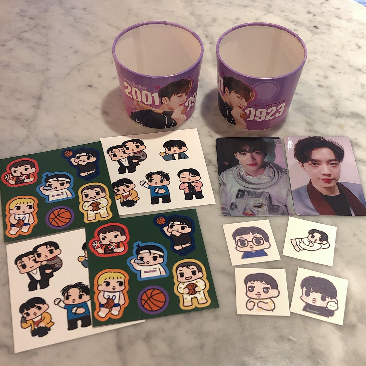 _LINBLOSSOM's tweet photo. 홍대 그랑주 관린이 컵홀더💚
카페가 너무 예쁘게 꾸며져있었다
관린이 천지인 곳에 있으니까 너무 좋다😊
컵홀더랑 특전 짱 예쁨😍
#우린_언제나_관린이_편
#HAPPY_LINLIN_DAY
@LINLIN_Studio https://t.co/NFkAZ0qYuX
