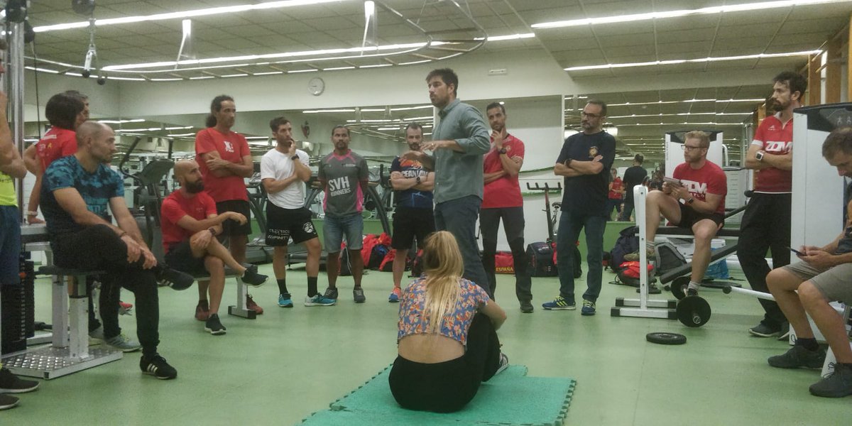 Una nueva promoción de Entrenadores con la que he podido tener contacto

Cada año alumnos más cualificados para continuar la expansión nacional e internacional de <a href="/TRIATLONSP/">FETRI</a> 

Enhorabuena a <a href="/jchavarren/">Javier Chavarren</a> por todo este trabajo