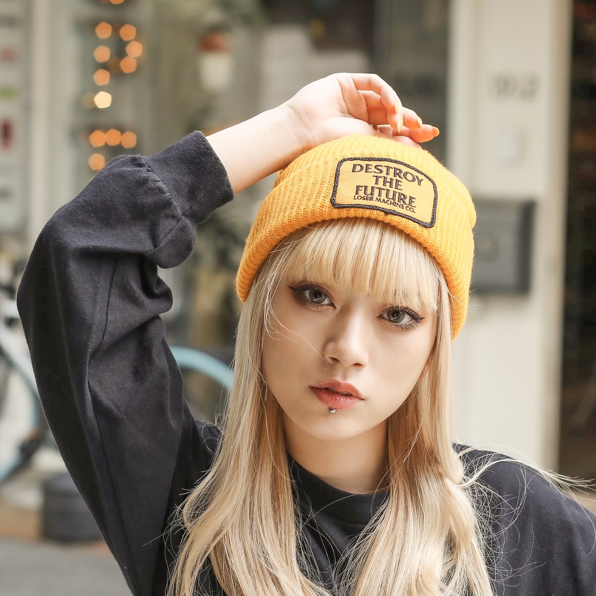 Feelin_osaka's tweet photo. 【LOSER MACHINE】TOKEN BEANIE (GOLD)
https://t.co/rgnDOi78Dy
目をひくGOLDのBEANIE🍁
フロントには「DESTROY THE FUTURE」のPATCH⚡️⚡️⚡️
AWの差し色にもピッタリ❤️
#losermachine #losermachinecompany #street #feelinosaka #feelin #osaka #horie #フィーリン #大阪 #堀江 https://t.co/1iZ712s2c5