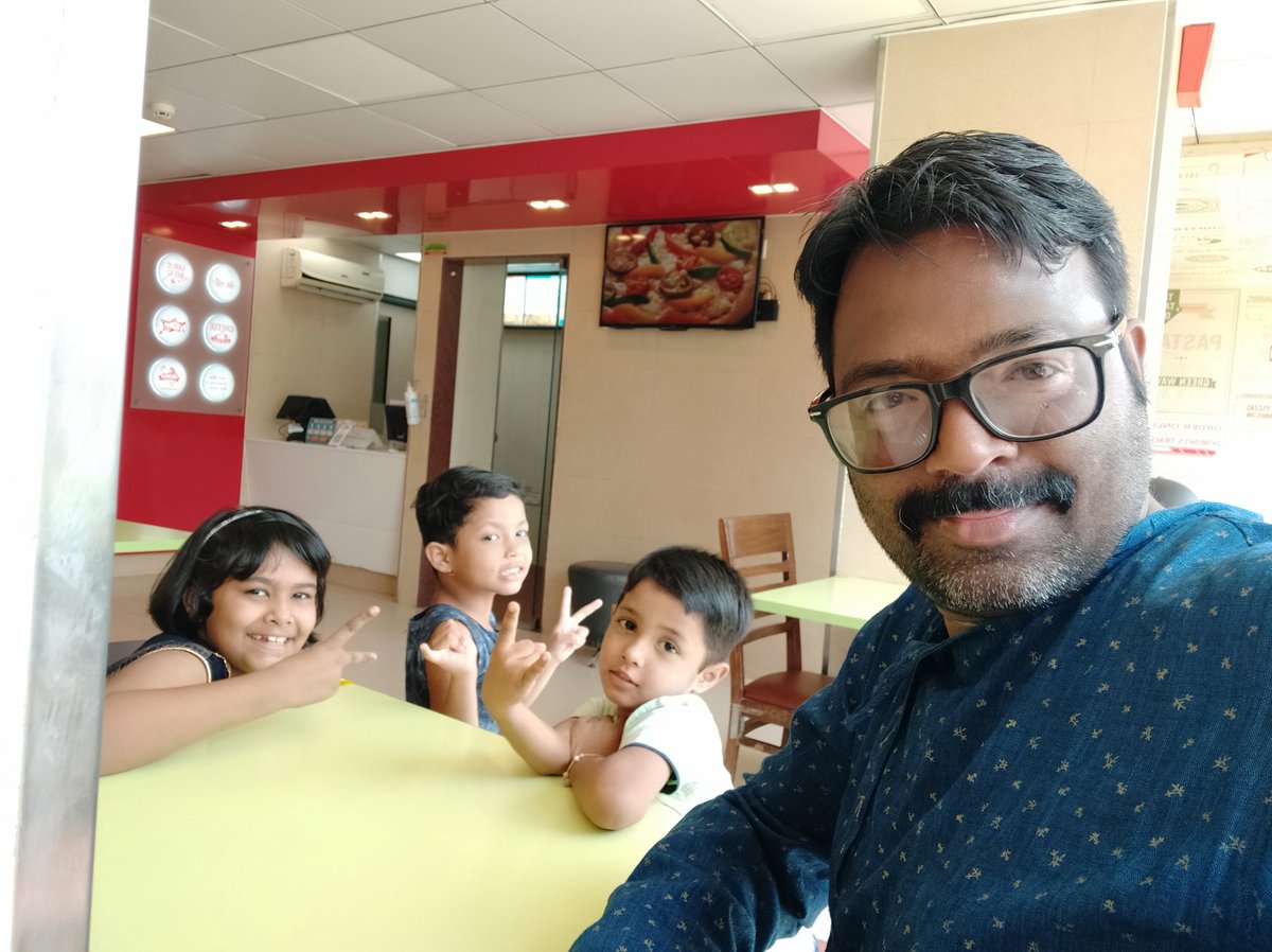 AmitPan76343645's tweet photo. #Amazing_sunday ....with my #kidos.... https://t.co/IjD0P66yAm