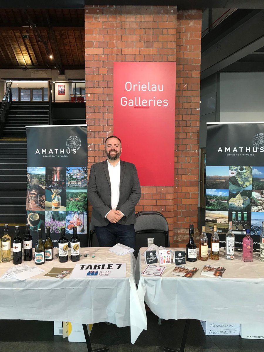 amathussteve's tweet photo. All ready Swansea #Amathusdrinks @swanseawinefair
#Mezcal
@penleyestate
@sussexvineyards
@amathussteve @amathusian https://t.co/kvNwnn7O4q