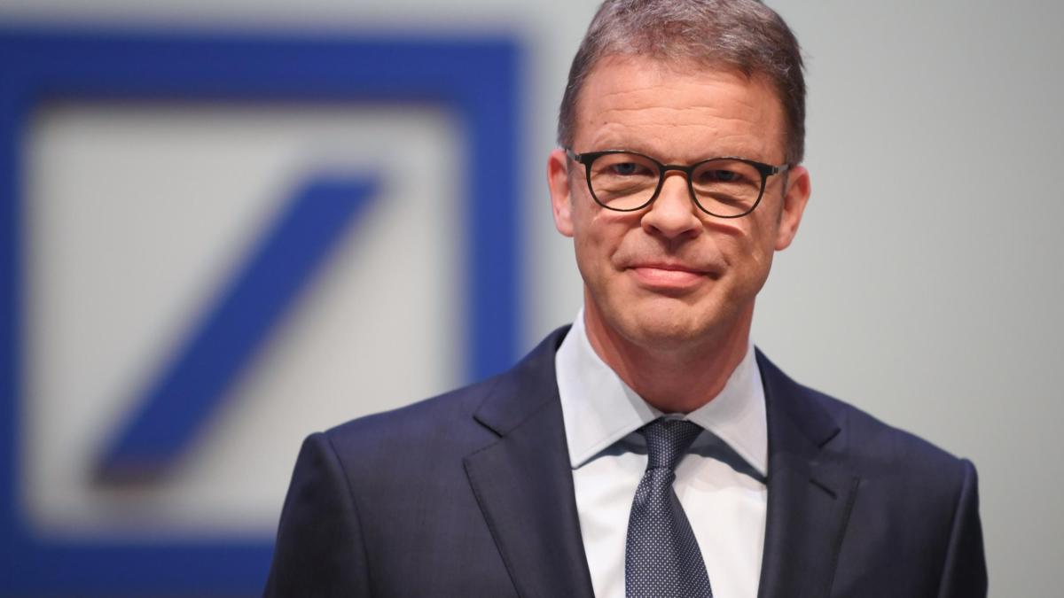 welt's tweet photo. Geheimer Deutschland-Pakt: Daran arbeiten neun Unternehmen jetzt  https://t.co/LuIHnDorx3 https://t.co/04BmP8HSl1