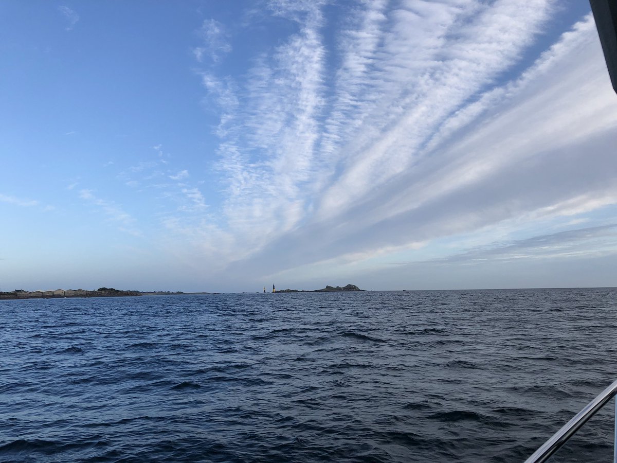 XBourhis's tweet photo. #jevisoutuviensenvacances https://t.co/yKaPPTxabq