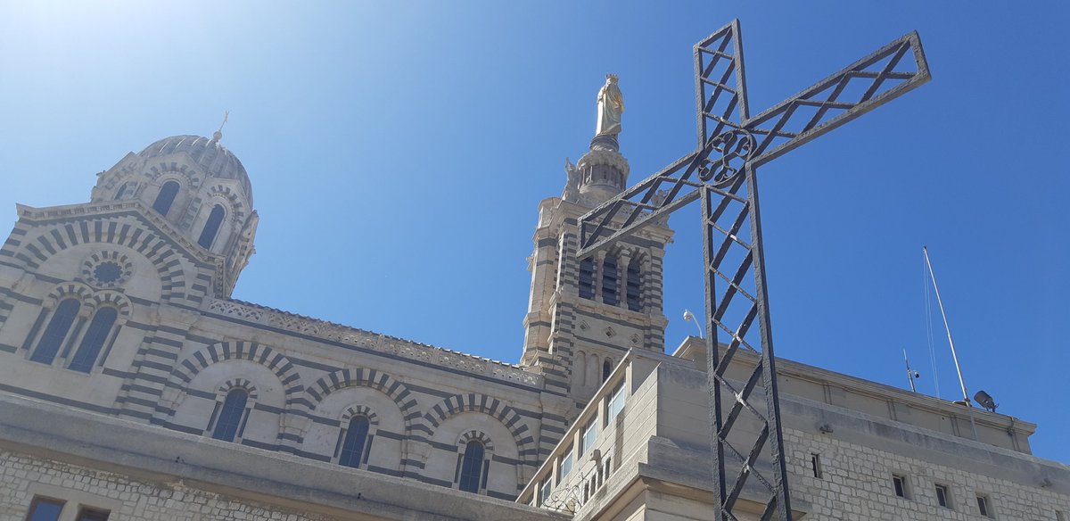 MurielEPictout's tweet image. #Marseille #bonnemère 
#pauserepas