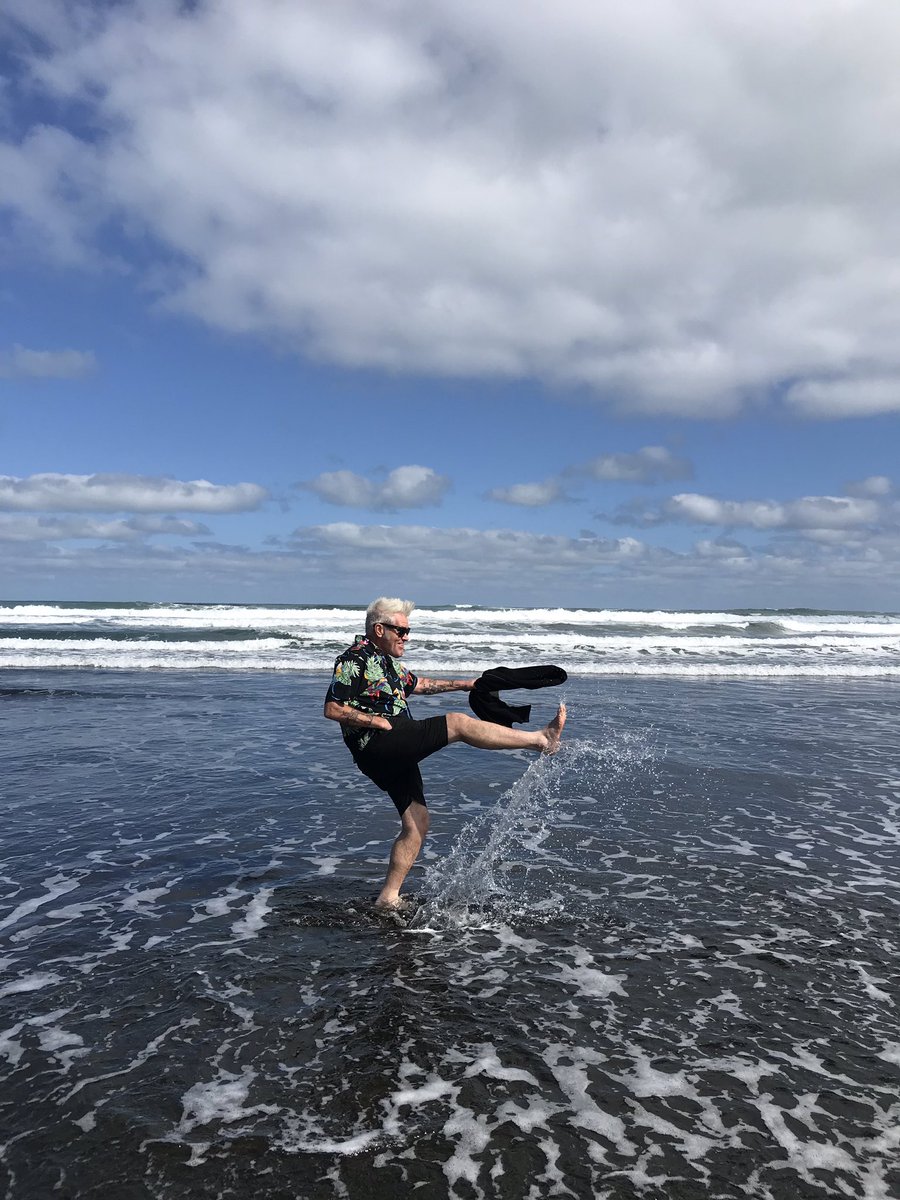 HorspoolRobots's tweet photo. @BBCMusic6 listening in from Auckland after a beach walk and a cold beer. Long time listener from Llangollen but now a kiwi . Martin robot man https://t.co/F9TFrt6gp7