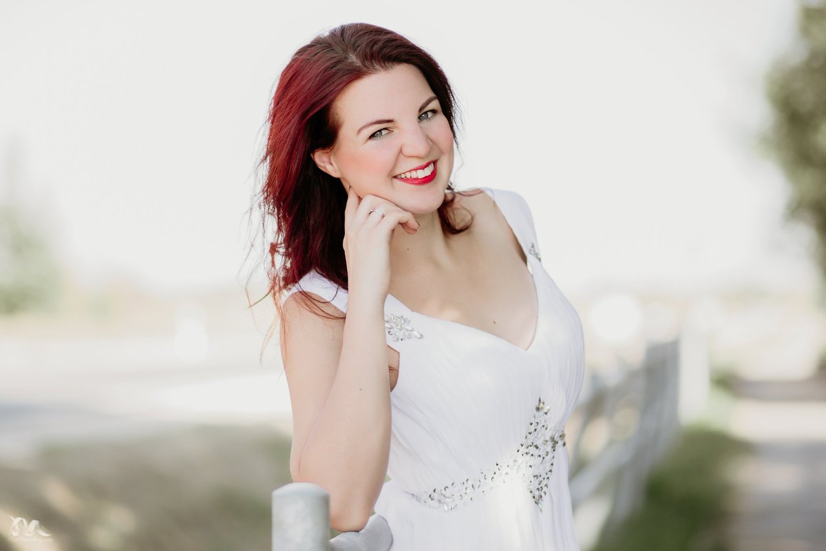 PinkPetraPhoto's tweet photo. #Mórahalom #ősz #fallwedding #fallbride #autumnwedding #autumnbride #gingerbride

https://t.co/cUXZuecypJ https://t.co/UUesf8w0Vh