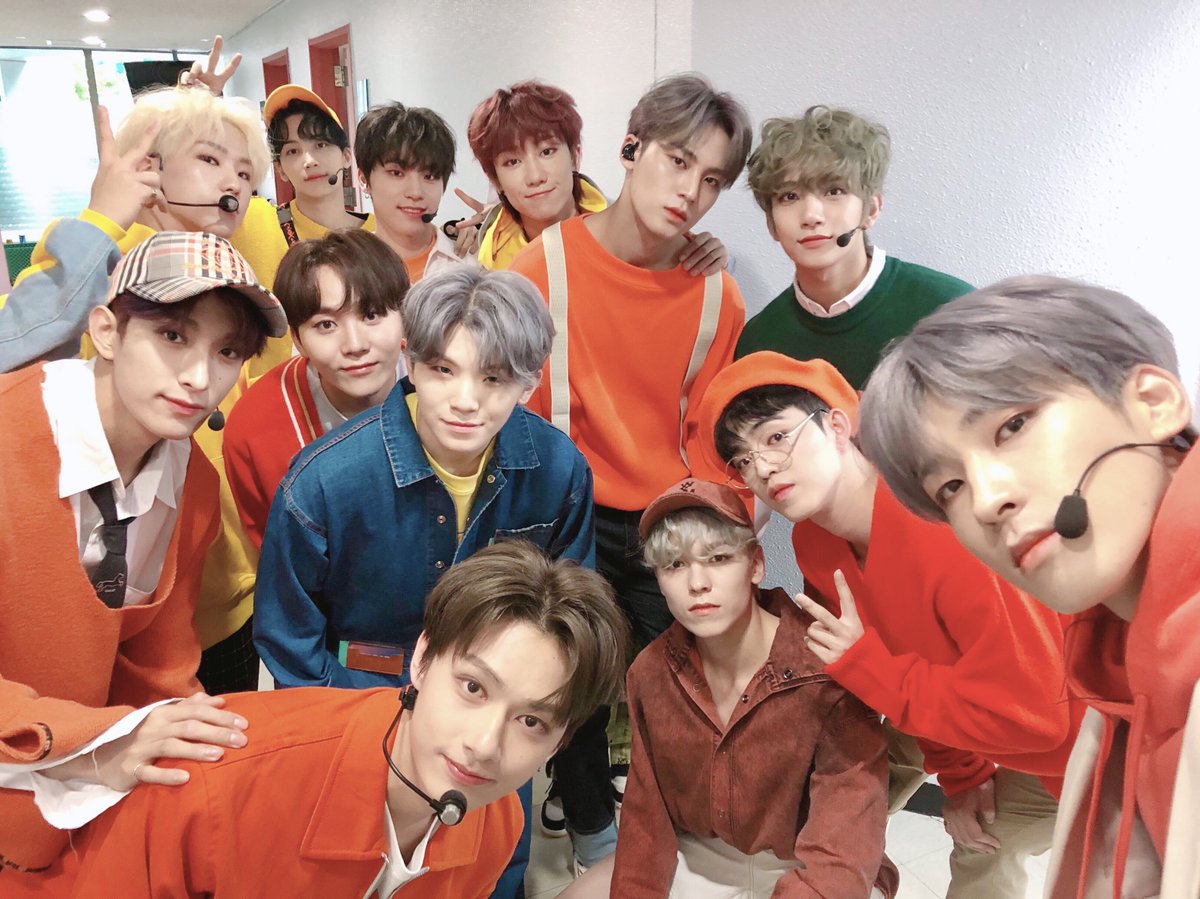pledis_17's tweet photo. [17'S] 여기가 바로 SVT박물관인가요?🤔 세봉이들이 빛날 수 있는 이유는 모두 다 캐럿들 덕분👍👍 남은 일요일도 세븐틴과 함께해요~💕

#치명_더하기_섹시는_세븐틴🥰
#캐럿_없는_세븐틴은_앙꼬_없는_찐빵 https://t.co/RBBkIP2GFK