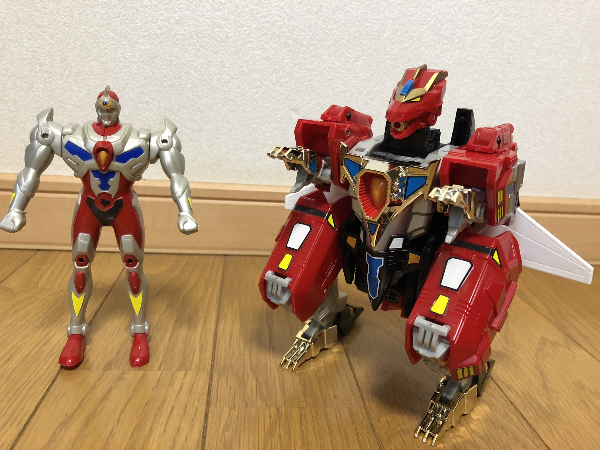 合体戦士 アクション合体 キンググリッドマン を購入 キングジェット ドラゴンフォートレス ダイナドラゴン キンググリッドマン への変形合体を再現 グリッドマン 合体戦士 アクション合体 キンググリッドマン を購入 キングジェット ドラゴンフォートレス ダイナドラゴン キンググリッドマン への変形合体を再現 グリッドマン