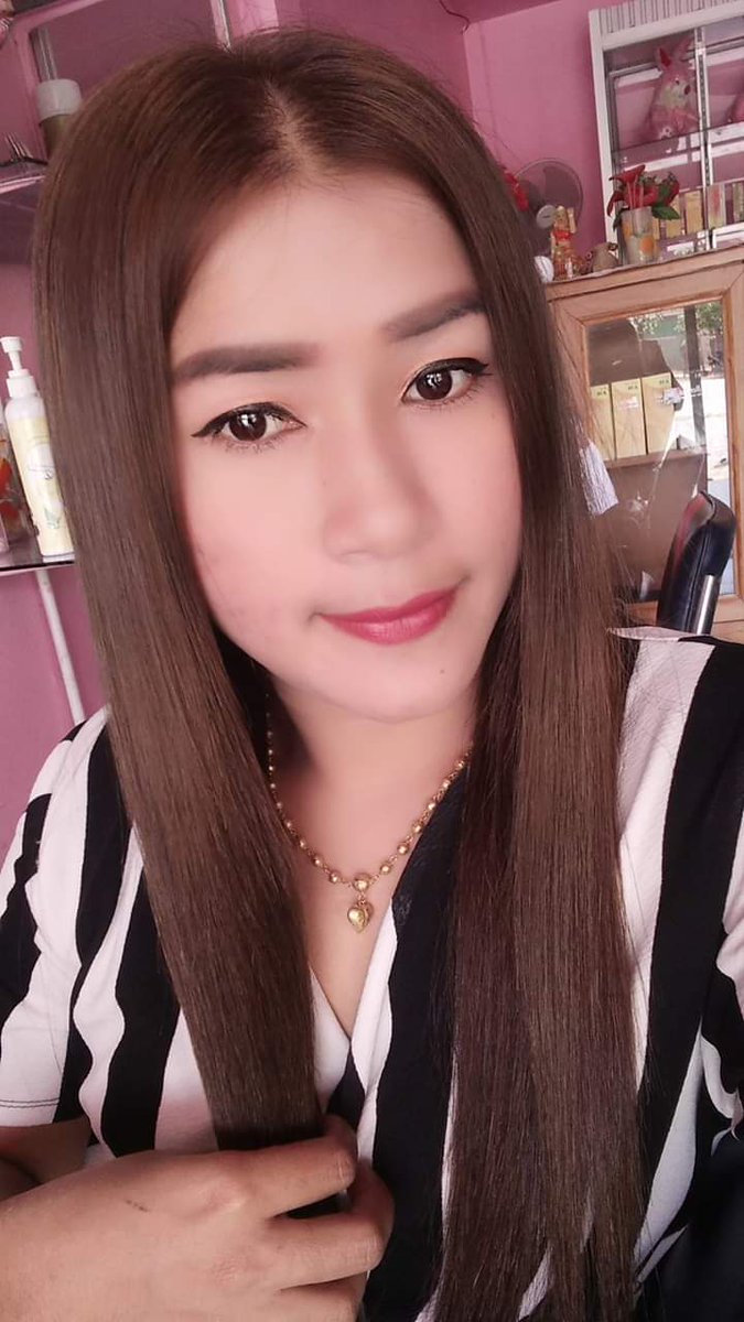 LangBoom4's tweet photo. ลูกพี่ลูกน้องคับ  น่าเย็ดมั้ย https://t.co/rjPNzI2gJD