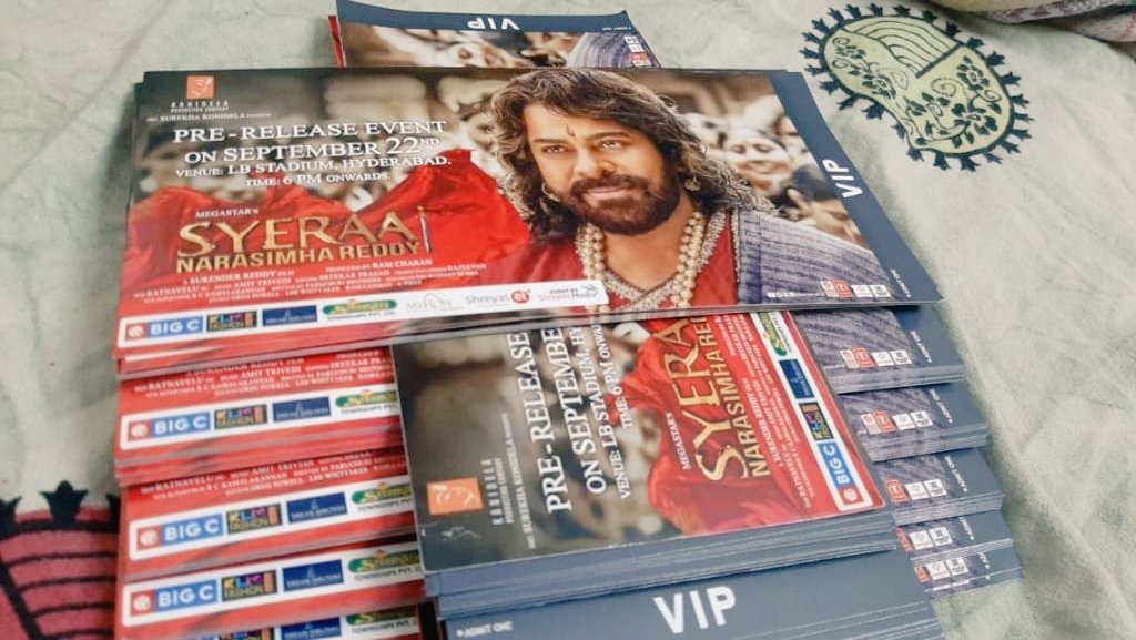 BunnyRikanth's tweet photo. #SyeRaa🔥🔥🔥
LB_Stadium
#At_6PM
@alluarjun
@KonidelaPro
@GeethaArts
@PawanKalyan https://t.co/qkkES4l1ji