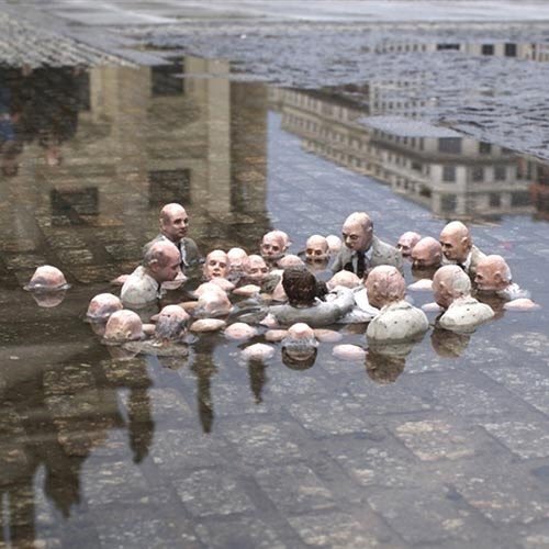 TimBoeseler's tweet photo. „Politicians discussing global warming“ 

Isaac Cordal, Berlin 2011
(📸 instagram: isaaccordal)

#streetart #nichtmeinklimapaket https://t.co/JlXAS3kaiQ