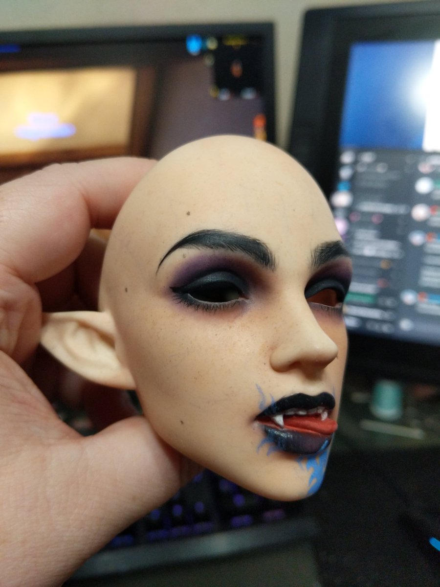 Mirrorada's tweet photo. Slowly getting the base for the tattoos done.
Watercolor blocking first as it washed off easy, then the acrylic overlay after.
#bjd #abjd #faceups https://t.co/XeLMcv62hL