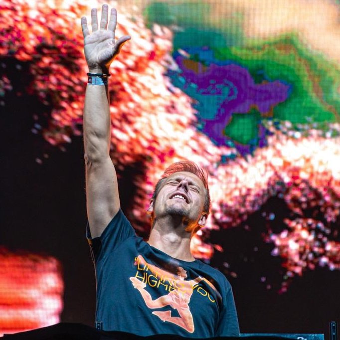 Armada's tweet image. Thank you Trance Family for creating an unreal atmosphere tonight at #ASOTMEX! You raised all raised your roof with your amazing energy ✨ To everyone at the event, watching from home or playing tonight - a big thank you for keeping the trance magic alive at #ASOTMEX! &amp;lt;3