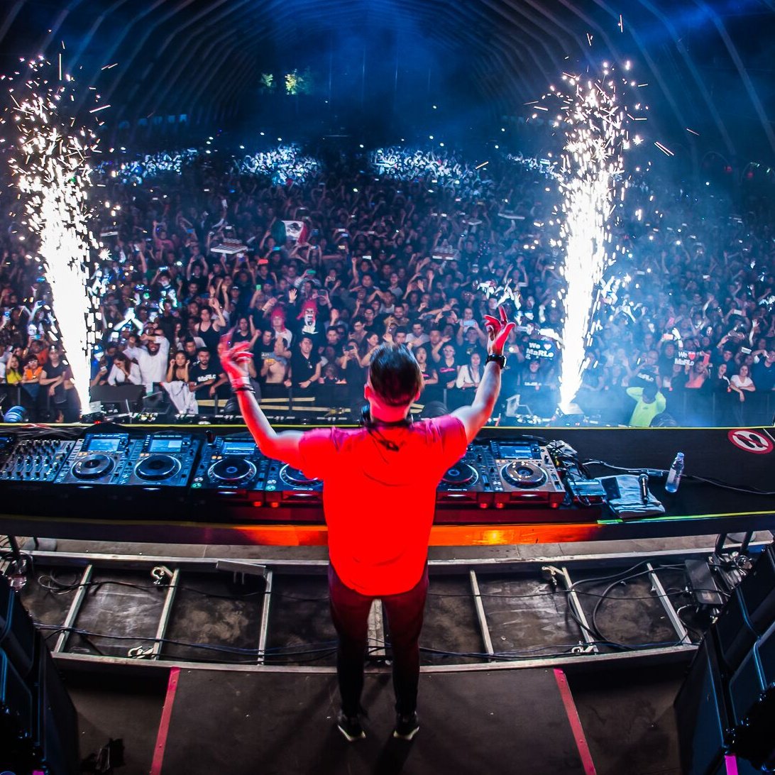 Armada's tweet image. Thank you Trance Family for creating an unreal atmosphere tonight at #ASOTMEX! You raised all raised your roof with your amazing energy ✨ To everyone at the event, watching from home or playing tonight - a big thank you for keeping the trance magic alive at #ASOTMEX! &amp;lt;3