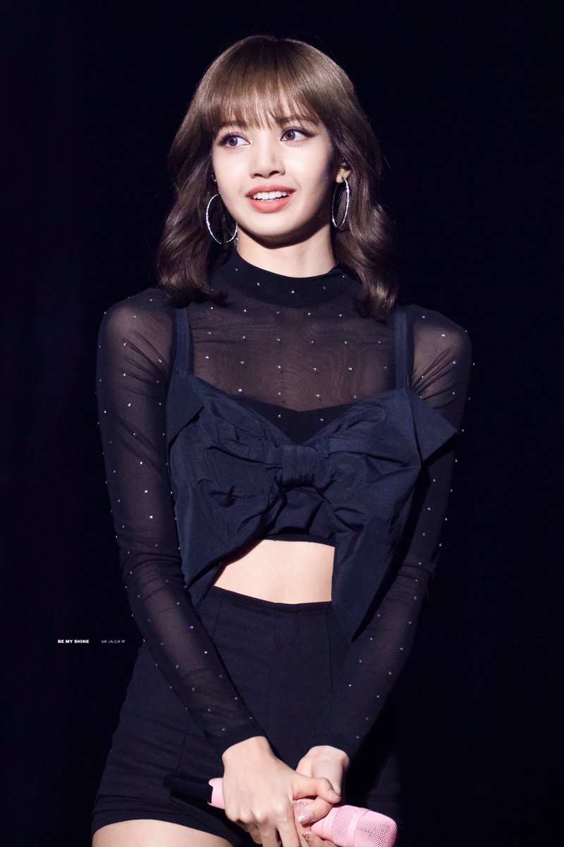 Ialisapics's tweet photo. #BLACKPINK #LISA #리사 https://t.co/N74hFOjPxe