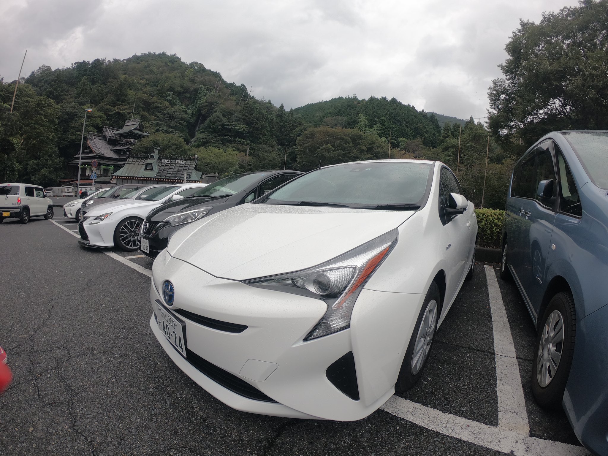 だもん プリウス運転レビュー 楽しくはないけど運転が楽チンな車 モード Eco 燃費はえげつない良い ただし気持ち悪い加速感 サスペンションがフワフワしてる 酔う Normal 普通 パワー 加速は悪くないけど 物足りなさがある T Co