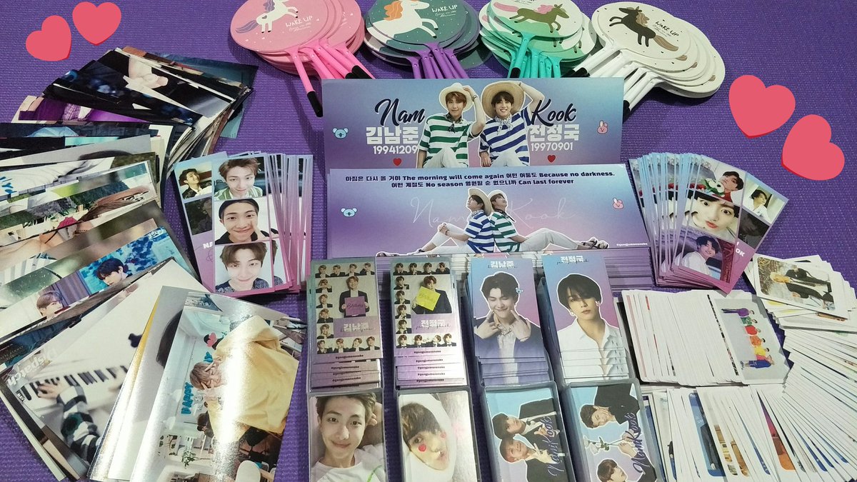 7flowers_0613's tweet photo. 🌟💙NamKook💜 fankit preview ✨
🌺 RM15 per set + freebies~
(exc. postage)
🌺Handbanner x 1
🌺Hologram Photocard x 2
🌺Photocard x 2
🌺Photostrips x 2
🌺Hand Fan Pen x 1
🌺Lomocard x 1
#namkook #fankit #TheLightsofSeptember #BTS #army https://t.co/UuiKn0ncuV