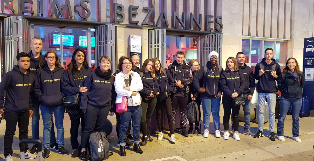LyceeYserReims's tweet photo. Départ à Malte pour les élèves de terminale bac pro commerce et bac pro vente du lycée Yser. Stage d'un mois dans des entreprises maltaises. @LyceeYserReims @ErasmusplusFR @EUErasmusPlus  @academie_reims @regiongrandest  @GrandReims @VilledeReims @UnionArdennais https://t.co/b9GRHC0djk