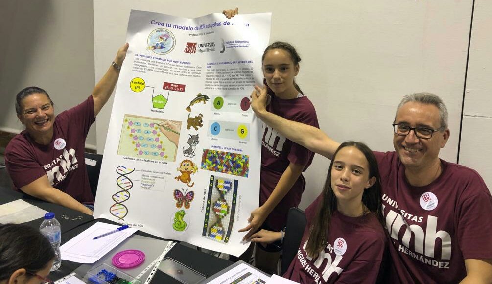 Muchas gracias a <a href="/vquesadaperez/">Victor Quesada</a> y su excelente equipo de colaboradoras por organizar un interesante taller en <a href="/fecitelx/">FeCiTElx</a> #fecitelx2019