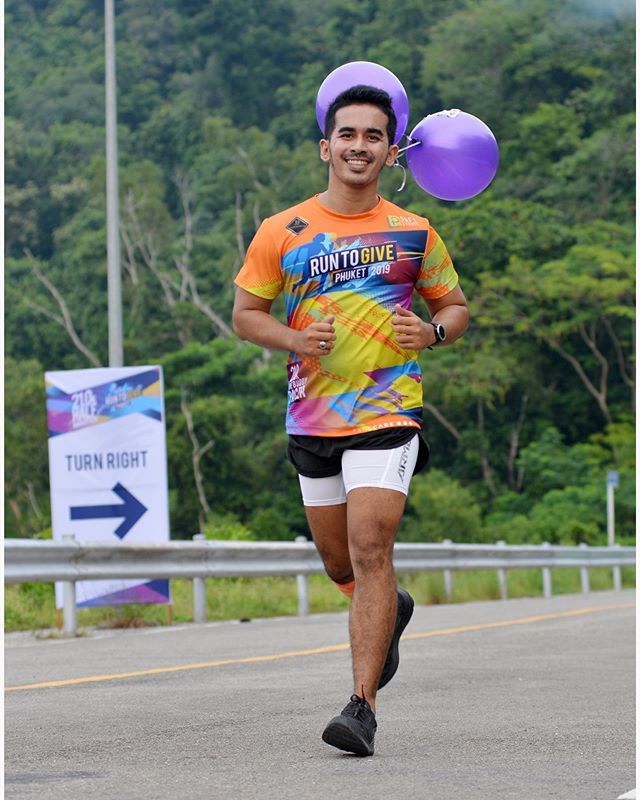 llifeone's tweet photo. #สนามที่57 #14thhalfmarathon #runtogive2019 ทีมเพซเซอร์3.00hr สู้ๆ 😄😄😄 https://t.co/gHwrYBKU28 https://t.co/alLfr2eg0p