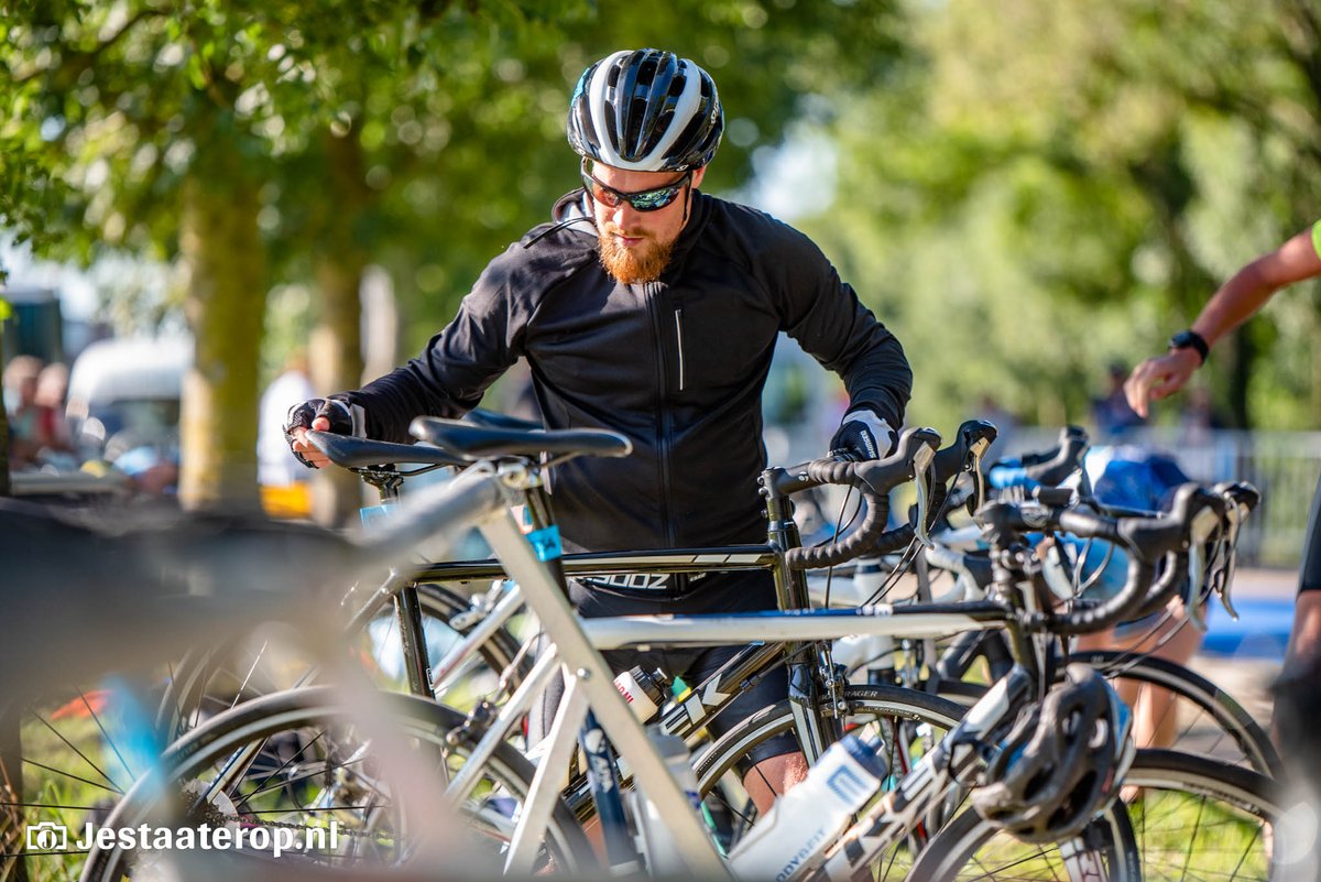 alderliesten's tweet photo. Wat een prestatie! Ruim 600 deelnemers doken de frisse #milligerplas #stadshagen in voor een kwart- of halve @TriathlonZwolle.
Héél veel foto's op https://t.co/AQEtIDaUJc
Sta jij er op?
#triathlon #zwolle https://t.co/nagTAd5j9Q