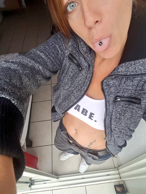 Bonne journ&eacute;e mes ch&eacute;ris 😘 https://t.co/tqDpSxwcYP<a href="/tag/sunny"class="tags"><span>#sunny</span></a><a href="/tag/playa"class="tags"><span>#playa</span></a><a href="/tag/peaceday"class="tags"><span>#peaceday</span></a>