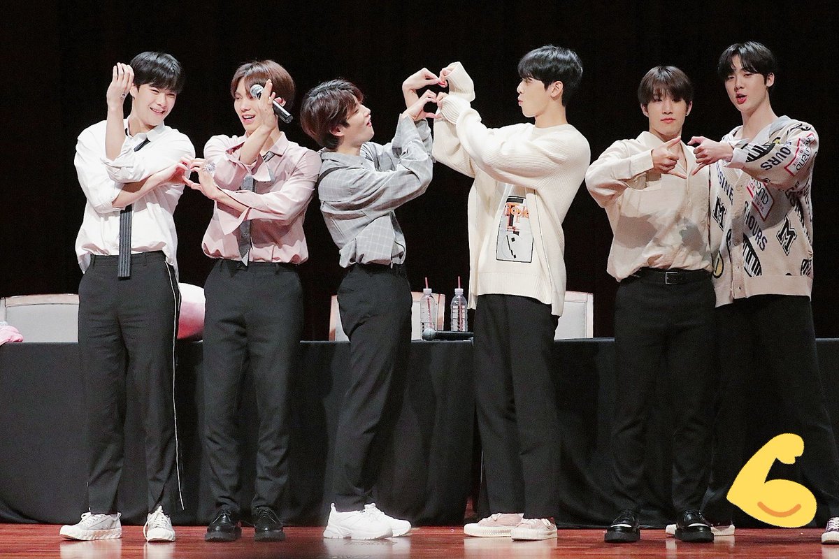 190922 오디너리홀리데이 팬싸 2회차  preview

💜아스트로의 엉망진창 하트 만들기💜

<a href="/offclASTRO/">ASTRO 아스트로</a> #아스트로 #문빈 #빈이 #몸빈 #ASTRO #MOONBIN