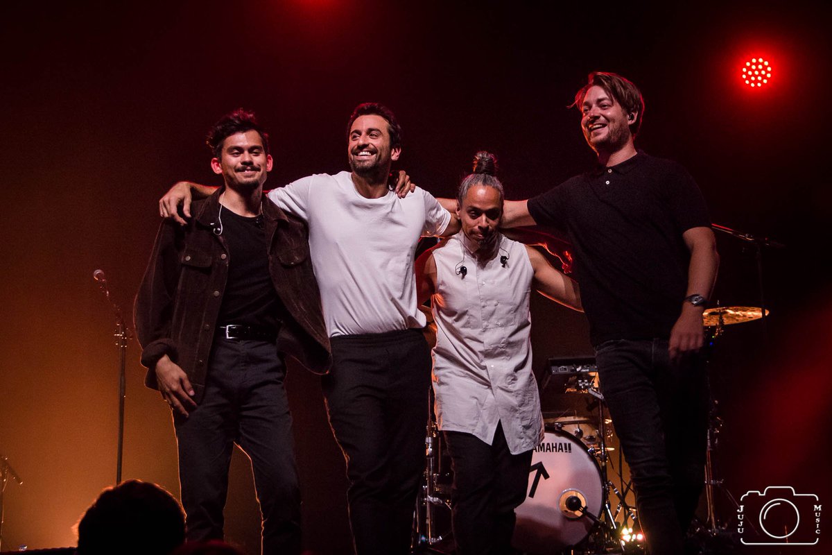 JujuBeMusic's tweet photo. @DotanMusic at @HetDepot : all pictures on https://t.co/CCrak4c4C4 https://t.co/JcPMqTfeaY