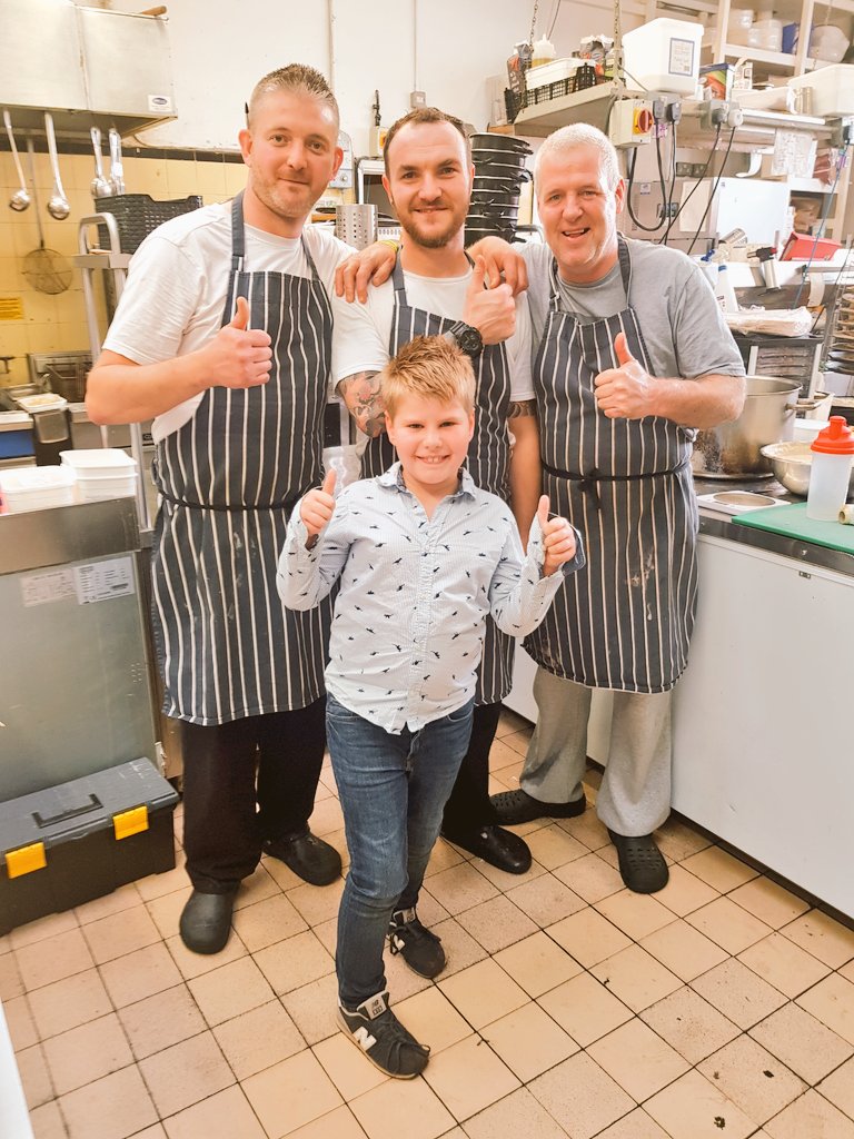 Kyle_kitchen2's tweet image. Thank you @theseafoodfeast for letting me join in with mummy (@diningdevon) &amp;amp; daddy (@TheLostChef_) to celebrate #seafoodfeast. I loved all the yummy food (2 of my own photos below) &amp;amp; meeting the chefs at @PierPointTqy. #Torquay #englishriviera #seafoodcoast #englandsseafoodcoast