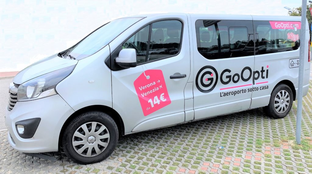 amicainviaggio's tweet photo. [Consigli di viaggio]
Sul blog trovate il resoconto della nostra recente esperienza con #Goopti, il servizio di transfer low-cost per raggiungere l'aeroporto, perfetto anche con bambini 💙
Lo conoscete? 
https://t.co/2deRXe3jav https://t.co/bq8UgPJiac