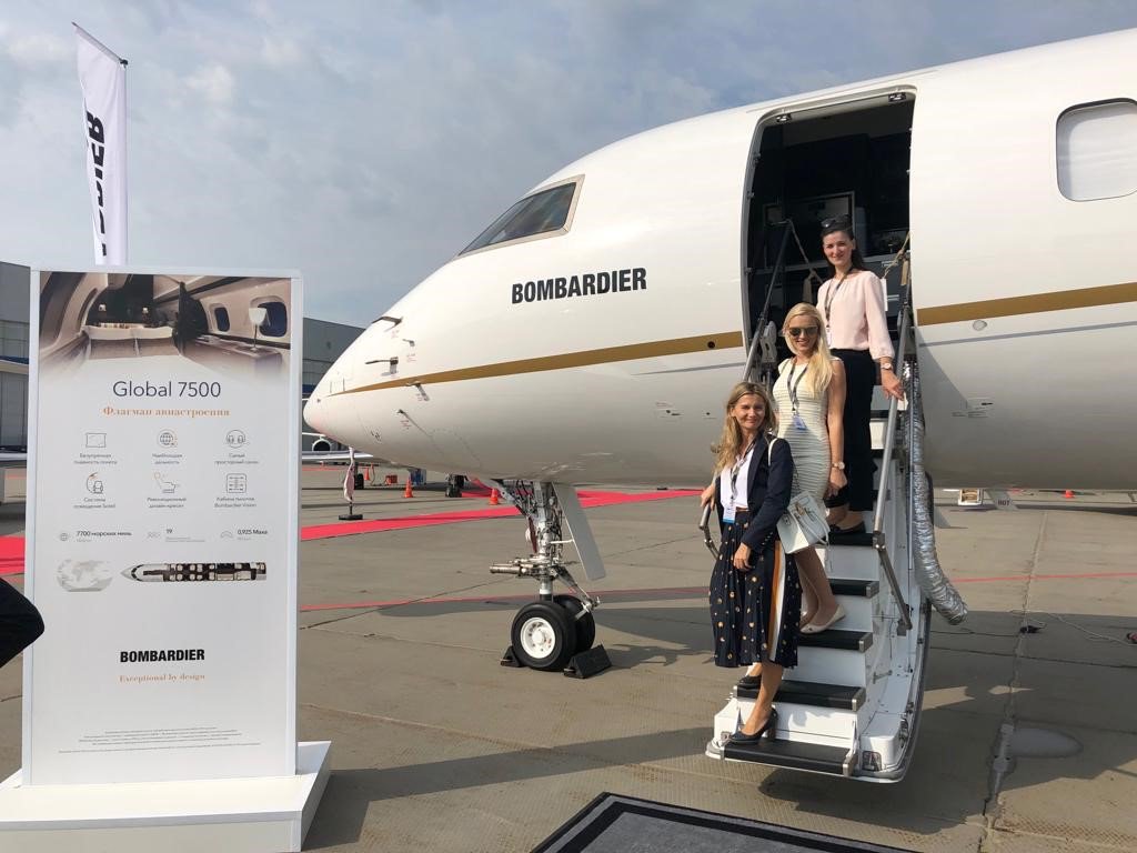 Elit_Avia's tweet photo. Miss last week's news? ElitAvia Ladies on a Global 7500 at RUBAE. We look forward to operating one of these in the future. To read the latest Elit'Avia news, please visit https://t.co/chN3OHAR3F #bombardier #RUBAE #Elitavia #Global7500 #bizav #bizjet #aviation #news https://t.co/kPpJFvjEF8