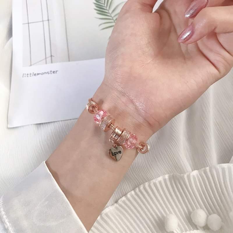 catsterday's tweet photo. ♡ Pandora : 170฿
- Pink , White
ชาร์มคริสตัลมีมาให้เลือกถึง2สีด้วยกัน และชาร์มกากเพชรเนื้อทรายสวยๆวิบวับเล่นแสง มาพร้อมอะไหล่จี้หัวใจขนาดกำลังน่ารัก ร้อยบนสร้อยสีโรสโกลด์เข้ากันกับทุกสีผิวเลยค่ะ ยิ่งขลับให้ผิวของคุณดูขาวขึ้นอีกด้วย
───
♡ Line : @zcm3332k (with@) https://t.co/uWgvDicHge