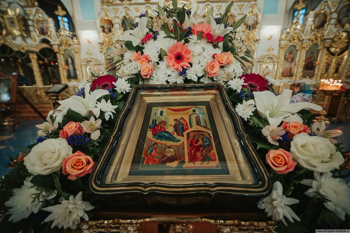 Simbmit's tweet image. В Канун праздника Рождества Богородицы глава митрополии возглавил всенощное бдение в Спасо-Вознесенском кафедральном соборе. Полный фотоальбом - vk.com/album-99311437…