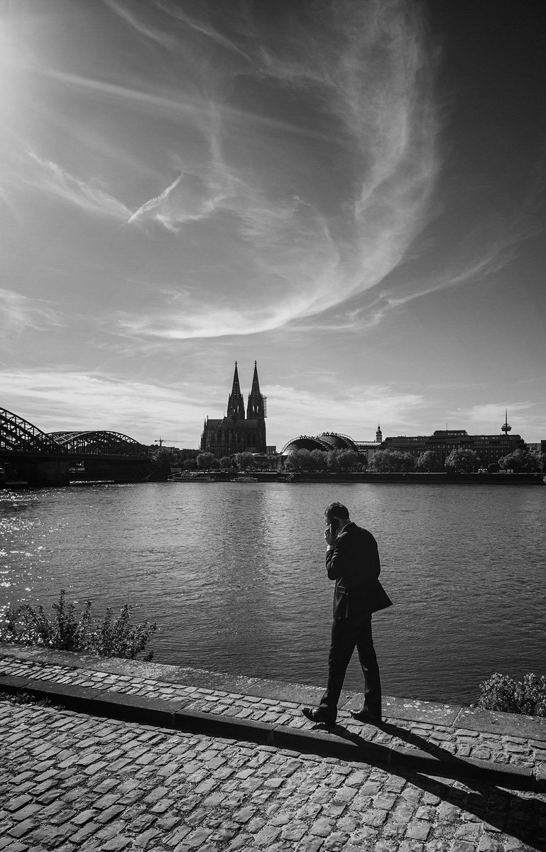 Cologne Business

#blackandwhite
#blackandwhite_photos
#blackandwhitephotography
#köln
#kölnliebe
#köllefornia
#ahphotografie
#canonphotography
#streetfoto
#streetfotography
#streetphotography