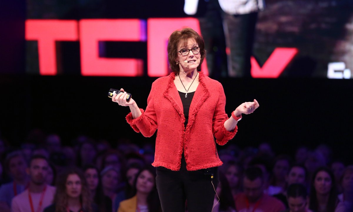 SiriouslySusan's tweet photo. #UseYourVoice #UseMyVoice (The Original Voice of #Siri) #VO #VoiceOver #VoiceActor #Keynote #Speaker #Speaking #EventProfs Website: https://t.co/HCiAQGA1C1 #Podcast: https://t.co/cqVd6H0AXo https://t.co/Zn8ehK05e7