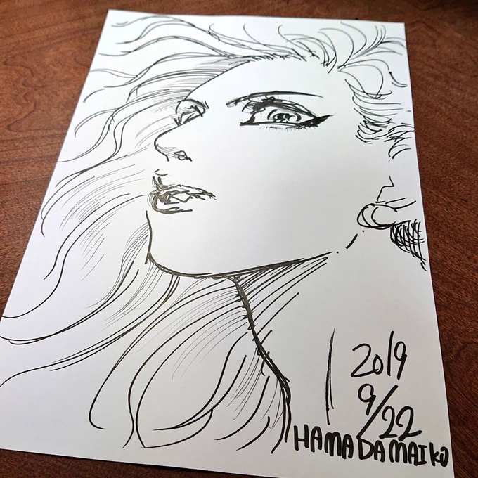 ババッとお絵描きφ(..)=3
デジタルばかりだと手首が固まりますね。
#絵 
