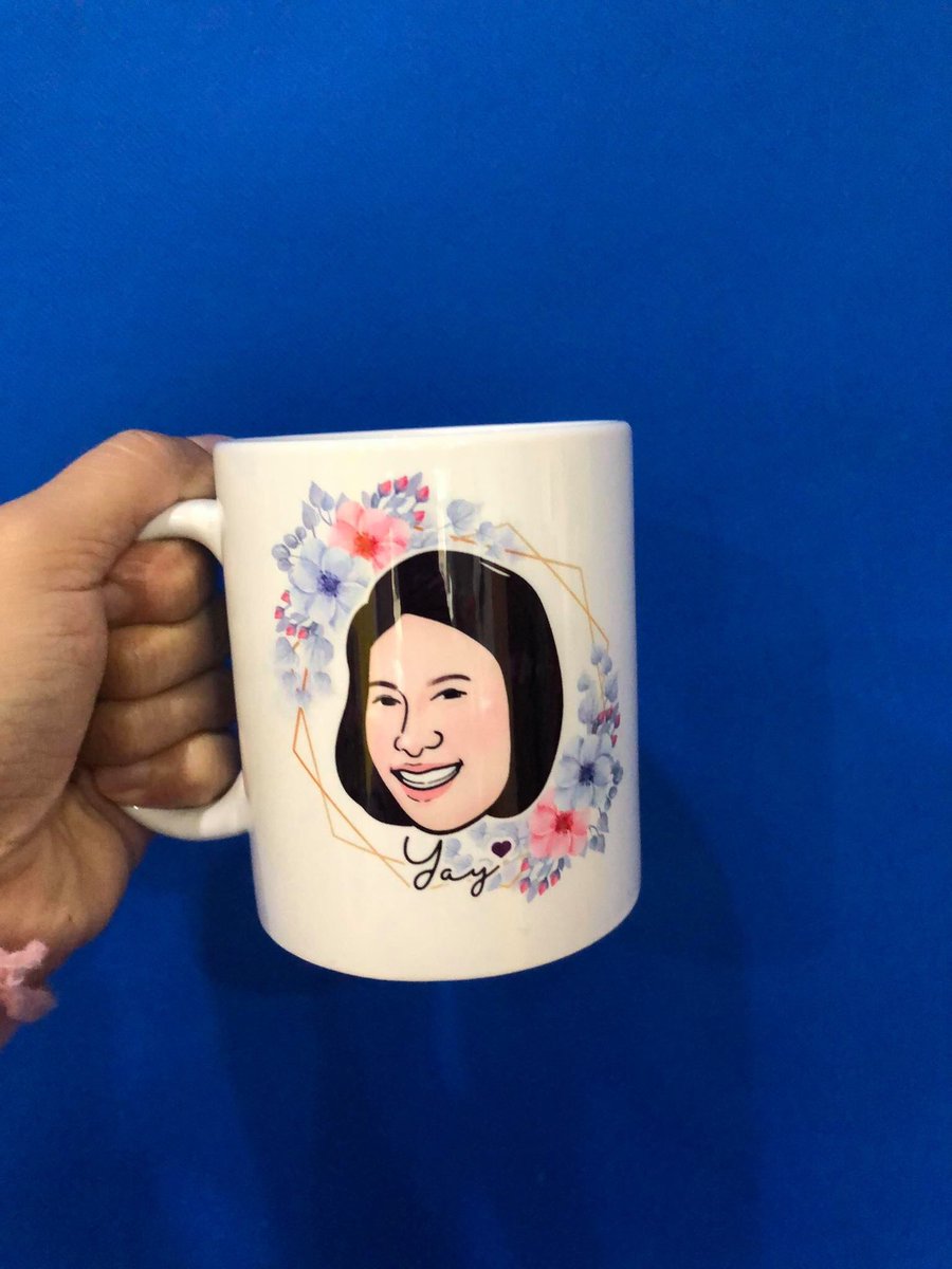 CartoonPillows's tweet photo. แก้วมัควาดการ์ตูน ของขวัญไม่ซ้ำใคร
ราคา 390 บาท 

📮ส่งฟรี EMS📮

✅สอบถามเพิ่มเติม✅
Line : @cartoonpillows ( มี@ นะคะ)

#หมอนวาดการ์ตูน  #รับปริญญา #ของขวัญวันแม่ #ของขวัญรับปริญญา #วาดรูป #ออกัสชวนอร่อยฟินกับชินมัย #หมอนการ์ตูน #เซียวจ้าน肖战 #แก้วมัค #แก้วน้ำ https://t.co/hq61SBvsuu