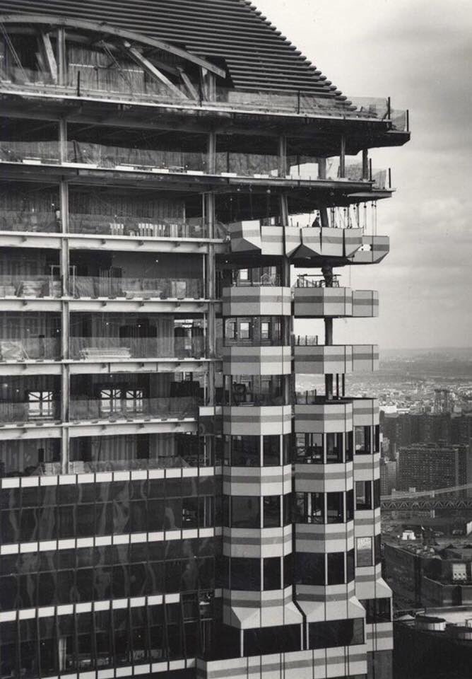 A great photo of 60 Wall Street under construction (I don’t know who the photo is by), Roche & Dinkeloo, 1988