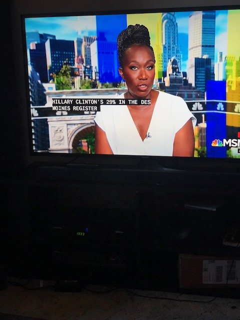 WinningAmerican's tweet photo. @JoyAnnReid is looking like a regal Queen this morning!

#QueenJoy
#AMJoy https://t.co/8grn5fzSq9