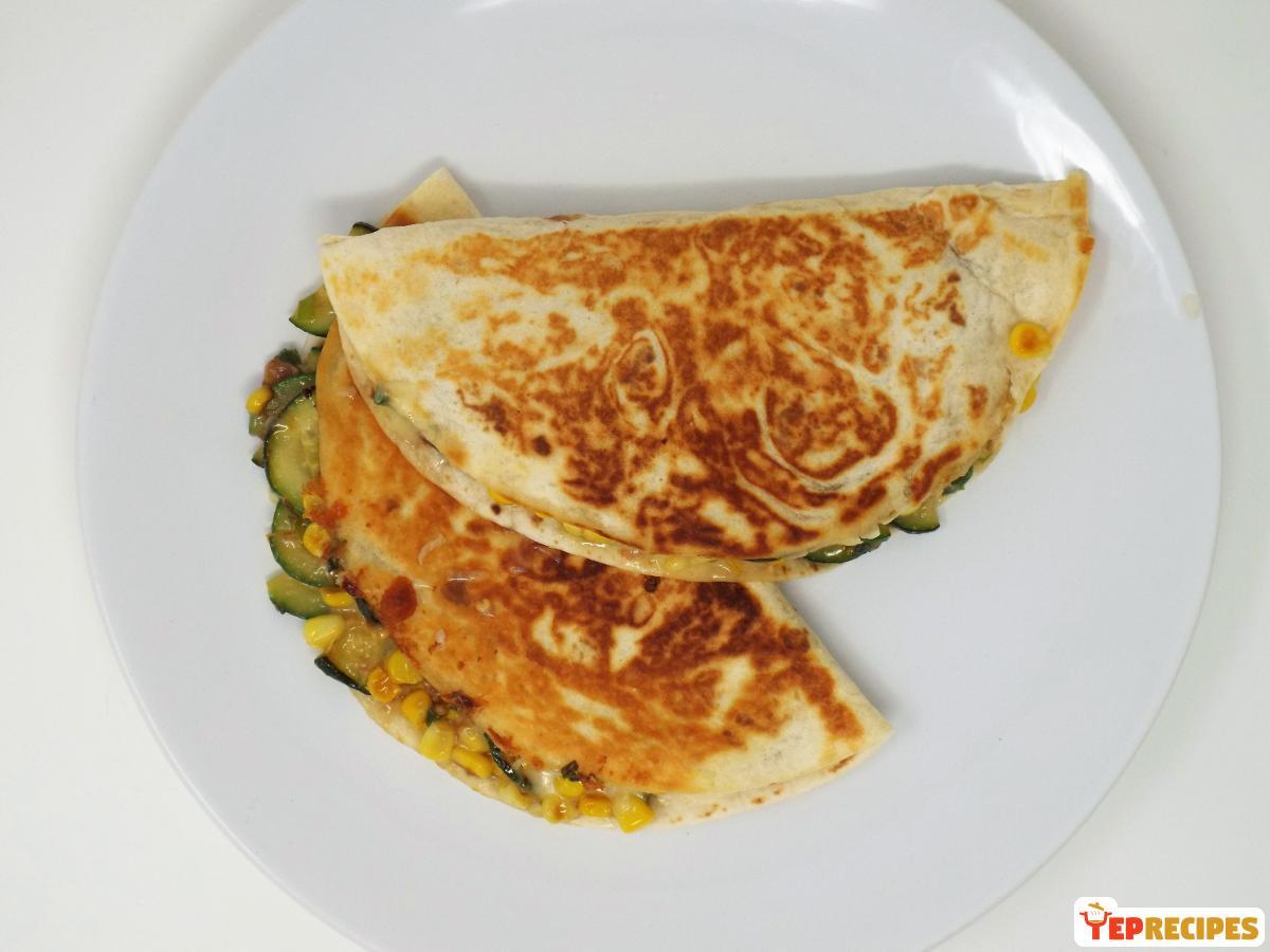 Recipleaser's tweet photo. Spicy Corn and Zucchini Quesadillas https://t.co/VyFZlYdQIC New on Recipleaser #Recipleaser https://t.co/tApG0XUDEc