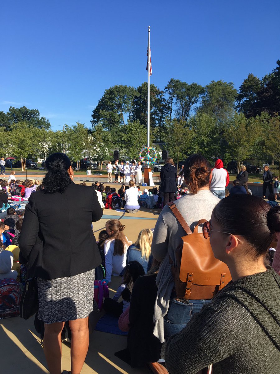 Friday my school celebrated the #InternationalDayOfPeace with a beautiful ceremony. #ibpyp