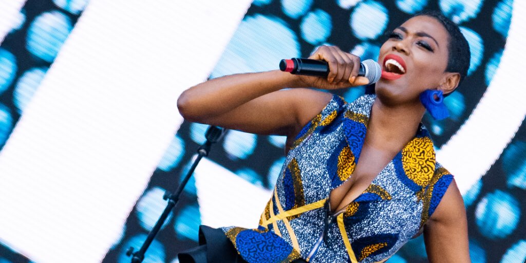 DeliciousFestSA's tweet photo. Fierce females really did show us how itโs done on the #DStvDelicious Main Stage! ๐๐ป Boss babes in action right here - @Miss_LIRA @shekhinahd ๐๐ผ #HEARDelicious #FEELDelicious https://t.co/ZSinZuk2sC